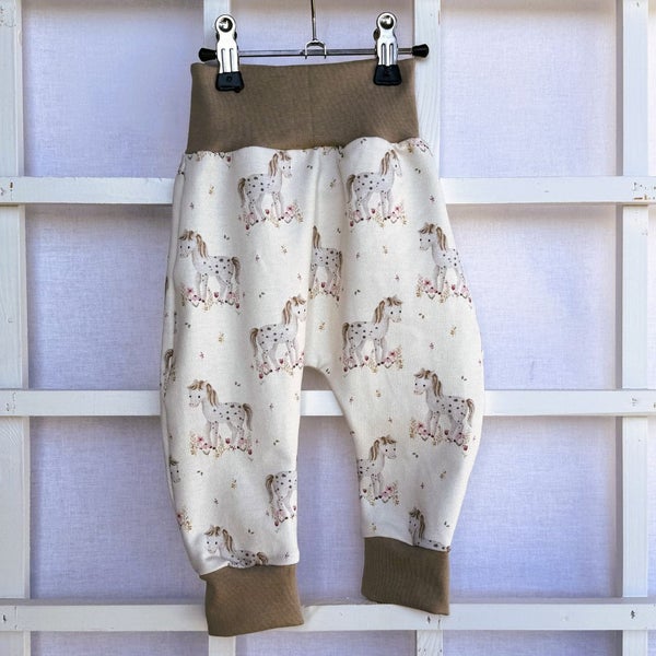 Pikkuponi vauvahousut